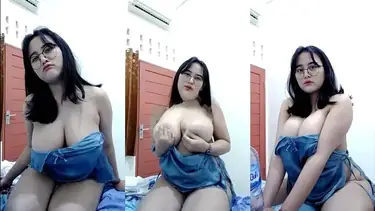 Bokep Indo Acha Viral Cantik Toge Remas Toket poster