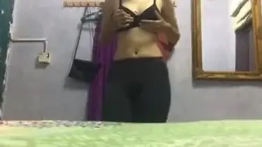 Dokumentasi Scha Janda Cantik Live Kasur BH Hitam poster